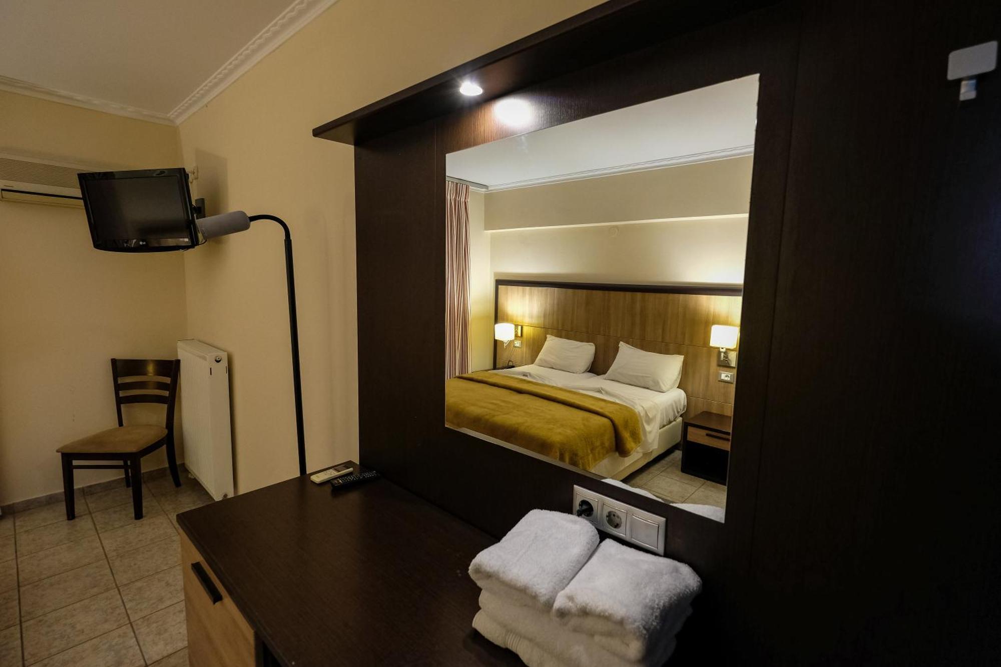 Kaiafas Lake Hotel Zaharo Dış mekan fotoğraf